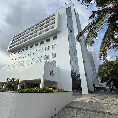 Gokulam Grand Kozhikode Hotel Exterior photo